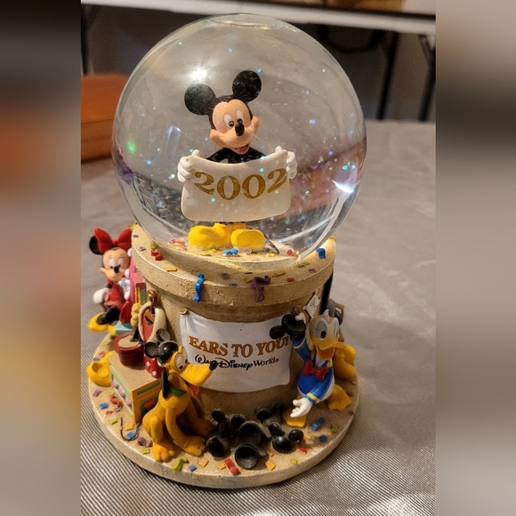 Disney Other - 2002 Disney "Ears to You" musical snow globe featuring Mickey Mouse and friends.